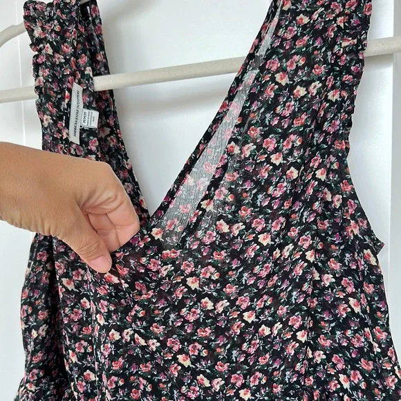 American Eagle Outfitters Floral Ruffled Tank Top - Picture 5 of 11